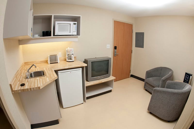 Residence & Conference Centre - Oshawa — 3