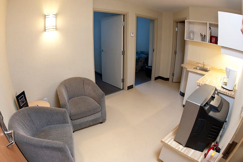 Residence & Conference Centre - Oshawa — 4