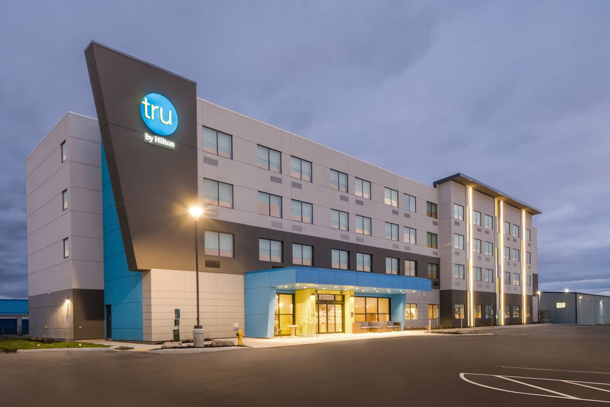 Tru by Hilton Oshawa — 3