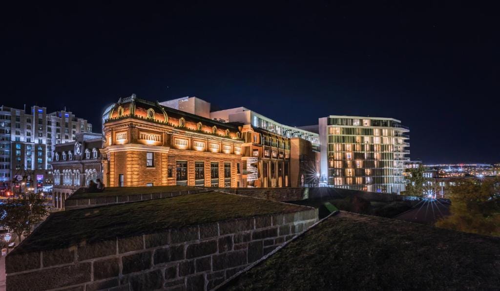 Le Capitole Hotel — 4