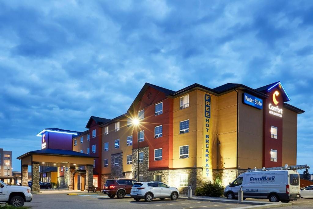 Comfort Inn & Suites — 3