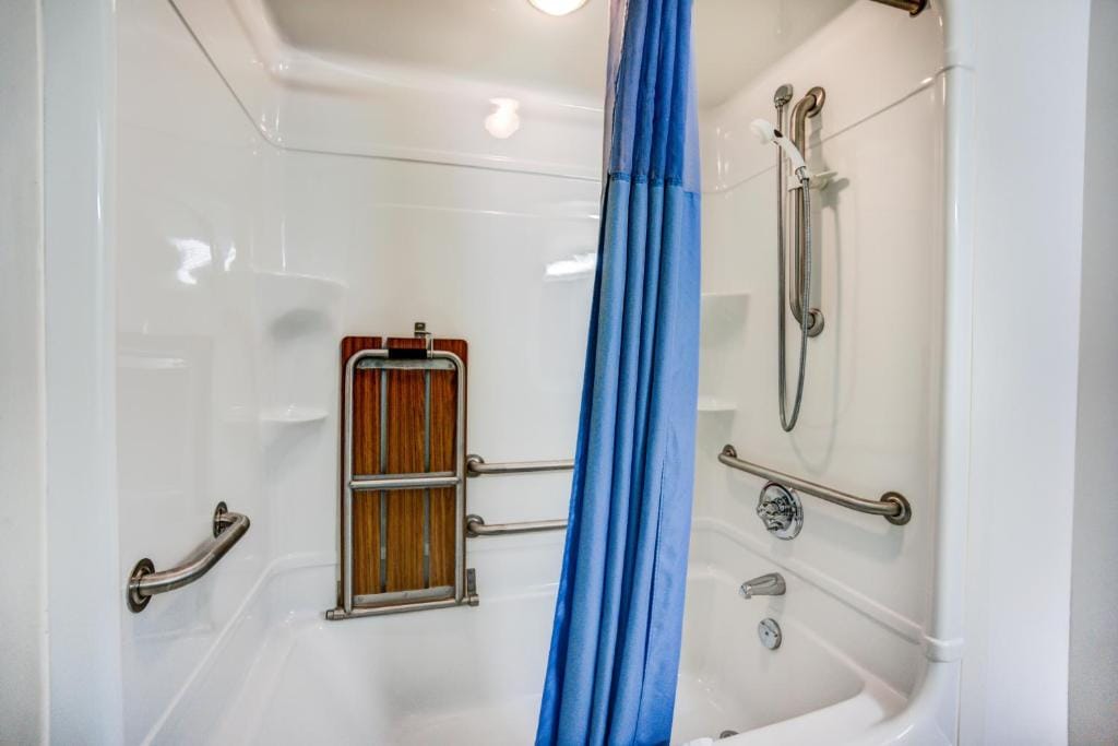 Motel 6-Red Deer, AB — 2