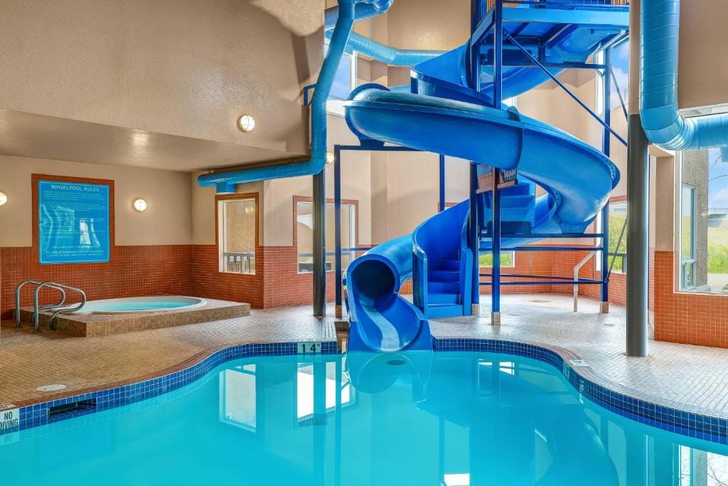 Prairie Crest Red Deer by IHG — 4