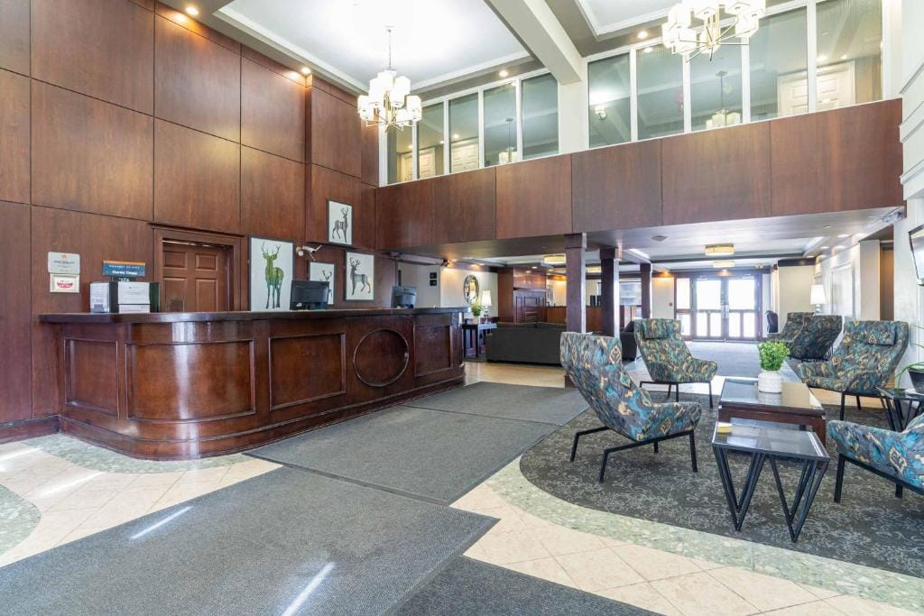 Sandman Hotel Red Deer — 2