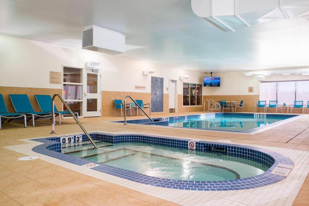TownePlace Suites by Marriott Red Deer — 4