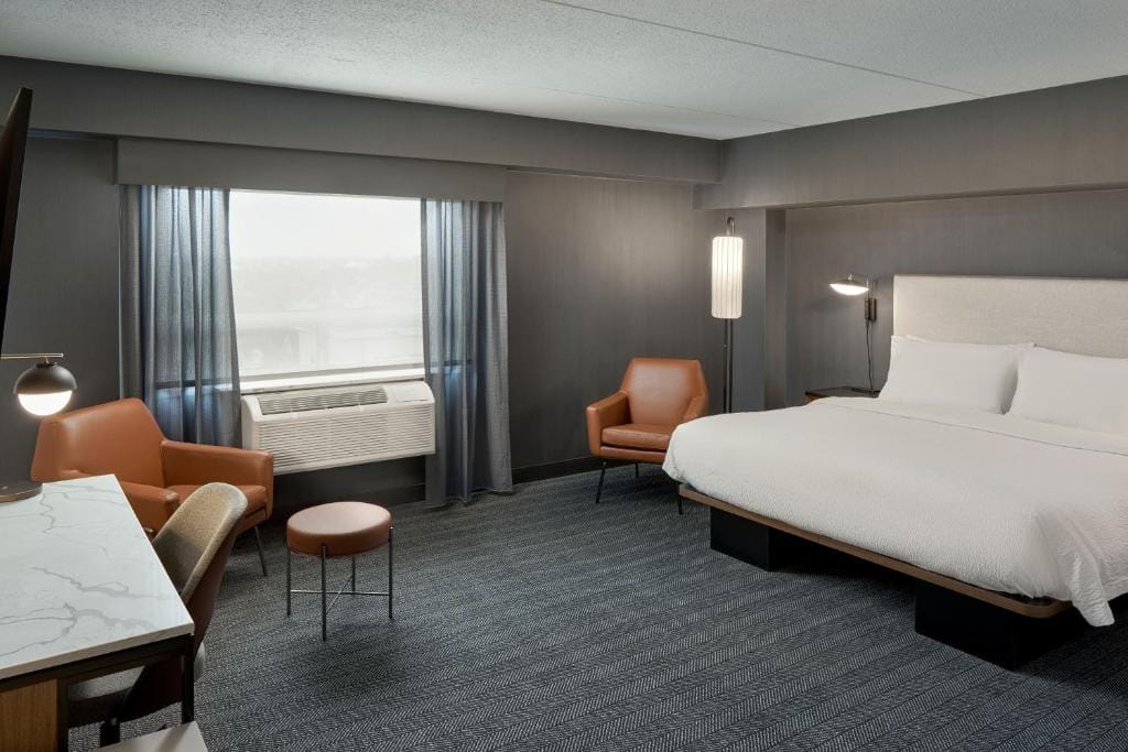 Courtyard by Marriott Regina Downtown — 2