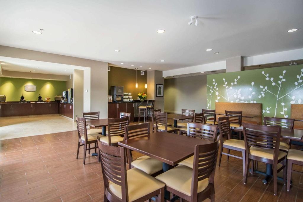 Sleep Inn Regina East — 4