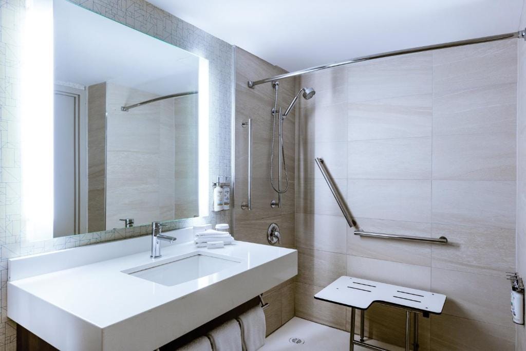 Holiday Inn Express Vancouver Airport-Richmond by IHG — 2