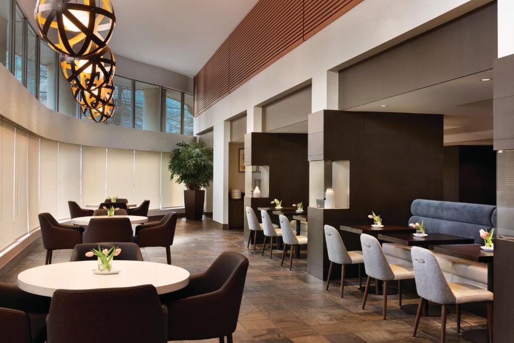 Radisson Hotel Vancouver Airport — 3