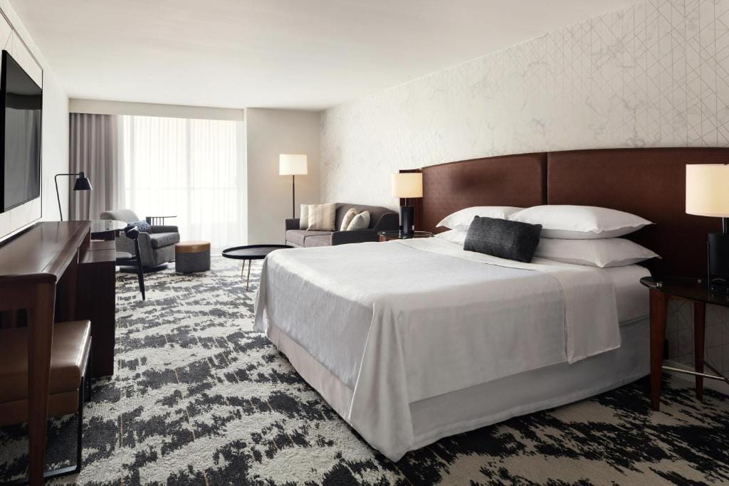 Sheraton Vancouver Airport Hotel — 2