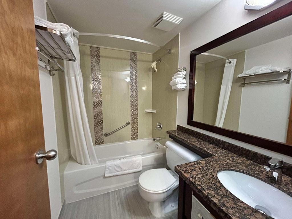 SureStay by Best Western Richmond Vancouver Airport — 3