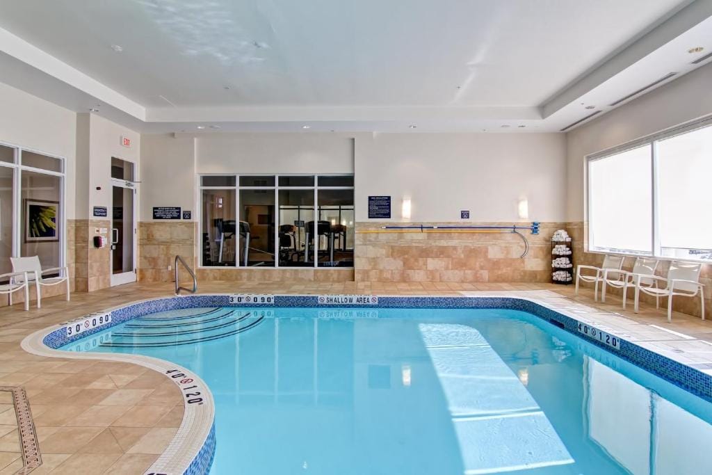 Holiday Inn Express Hotel & Suites Toronto - Markham by IHG — 3