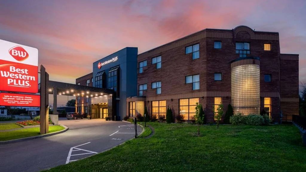 Best Western Plus Montreal East — 4