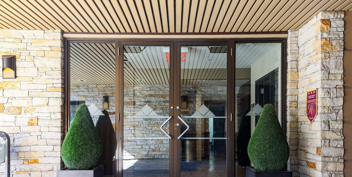 Hôtel Chablis Cadillac — 2