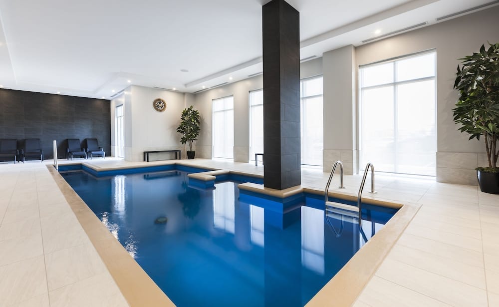 Impéria Hôtel & Suites Boucherville — 1