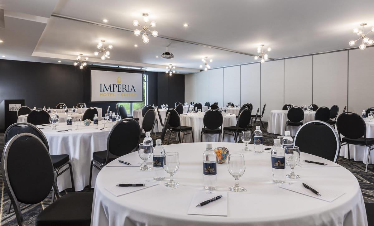 Impéria Hôtel & Suites Boucherville — 5