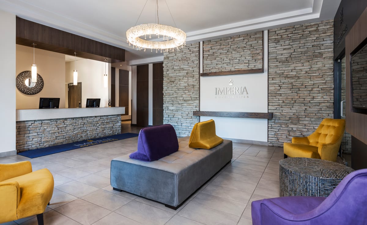Imperia Hotel & Suites Terrebonne — 2
