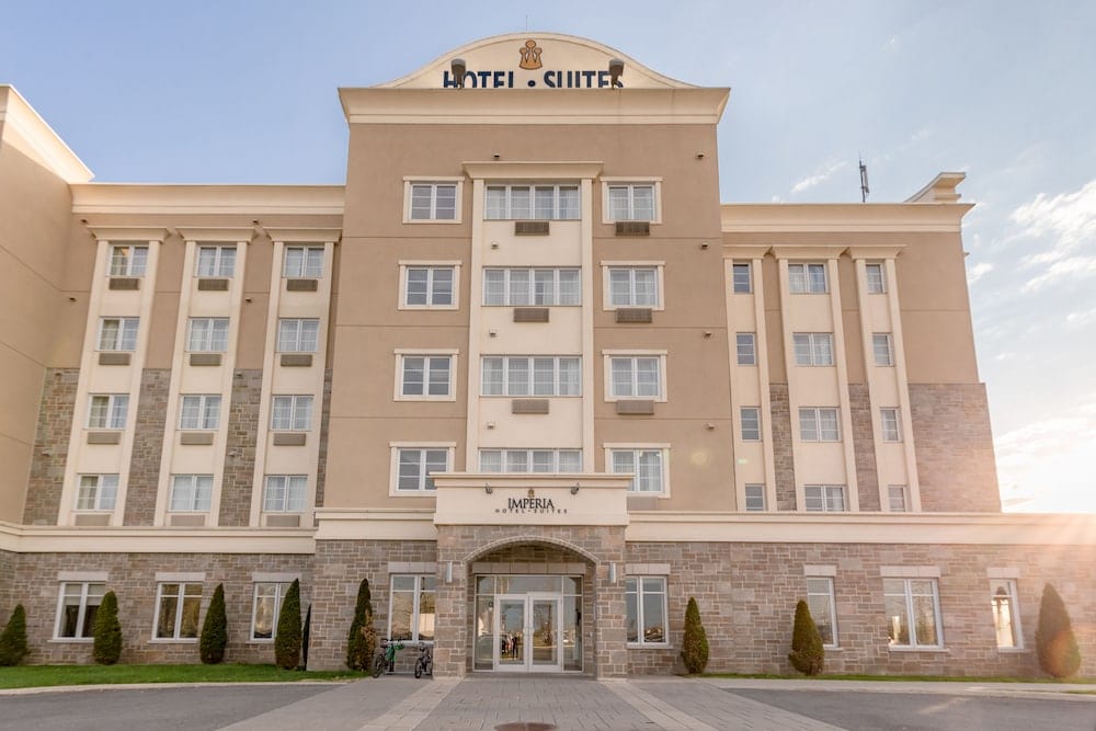 Imperia Hotel & Suites Terrebonne — 5