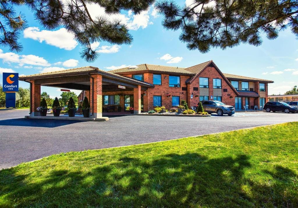 Comfort Inn — 1
