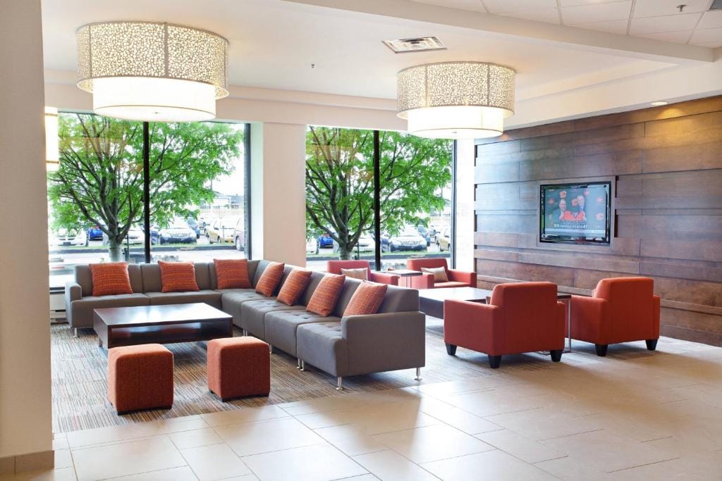 Delta Hotels by Marriott Saguenay Conference Centre — 1