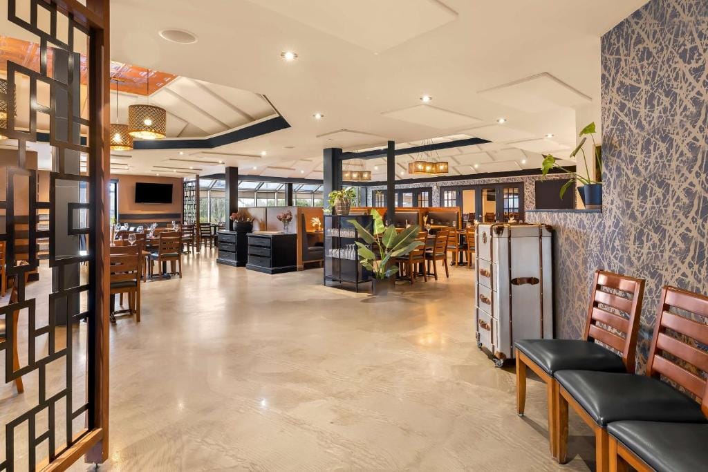 Best Western Hotel St. Jerome — 5