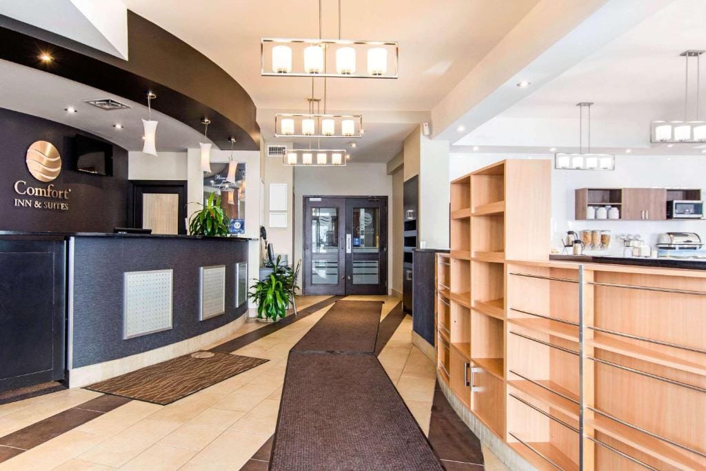 Comfort Inn & Suites — 5
