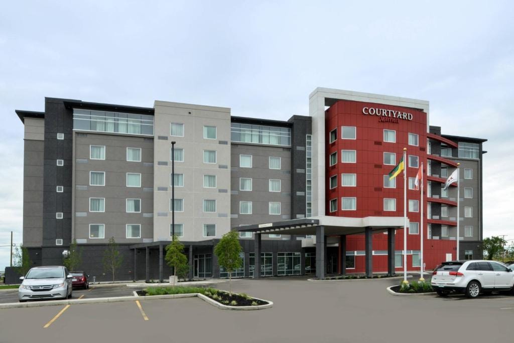 Courtyard by Marriott Saskatoon Airport — 1