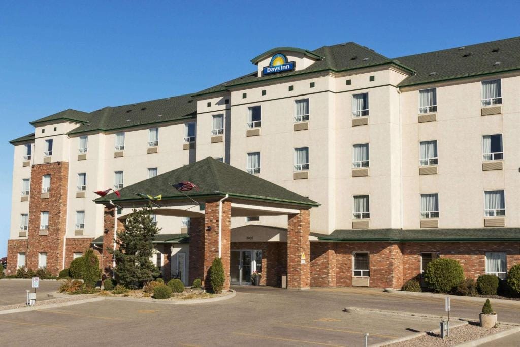 Days Inn by Wyndham Saskatoon — 1