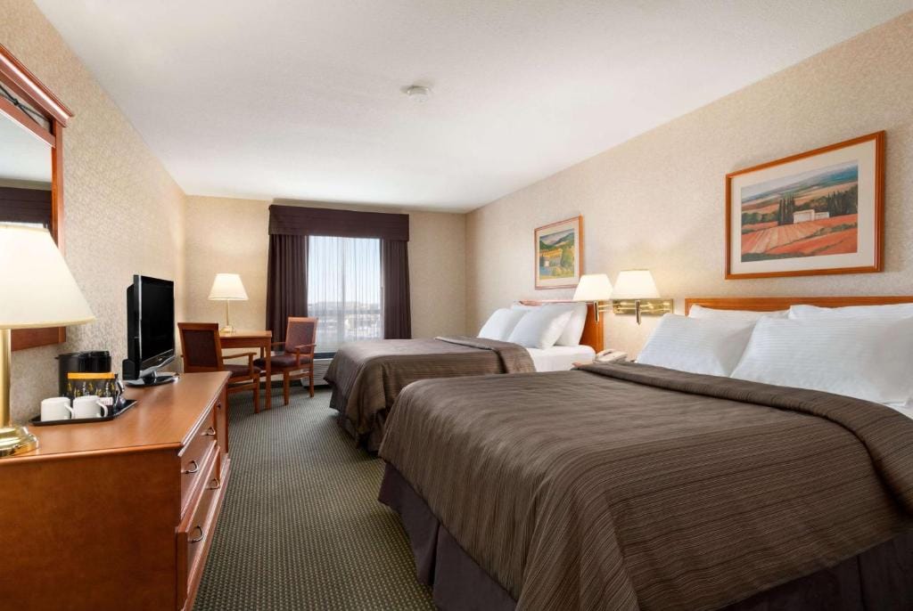 Days Inn by Wyndham Saskatoon — 2