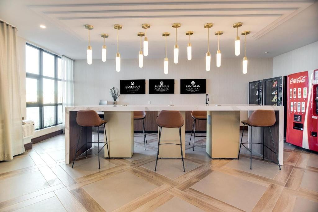 Sandman Signature Saskatoon South Hotel — 5
