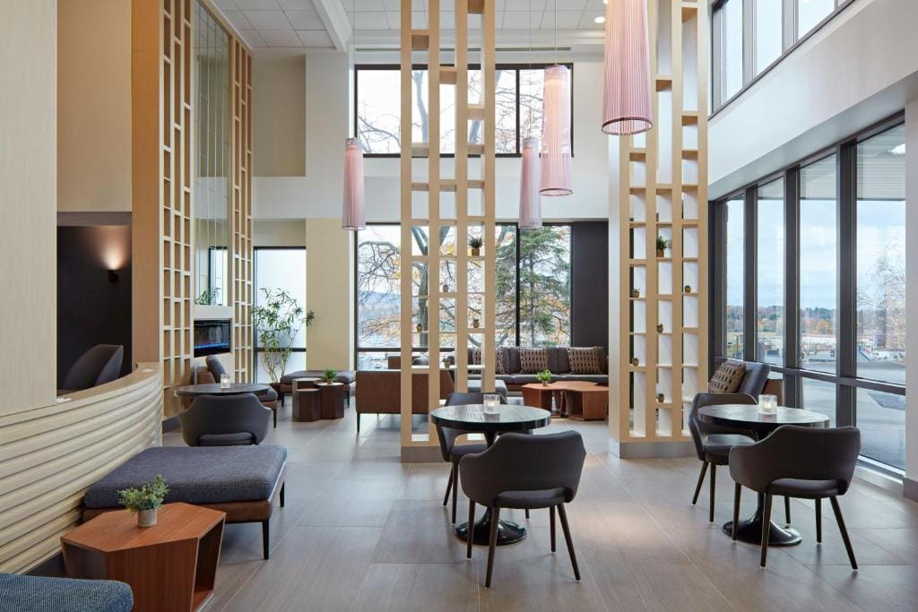 Delta Hotels by Marriott Sherbrooke Conference Centre — 1
