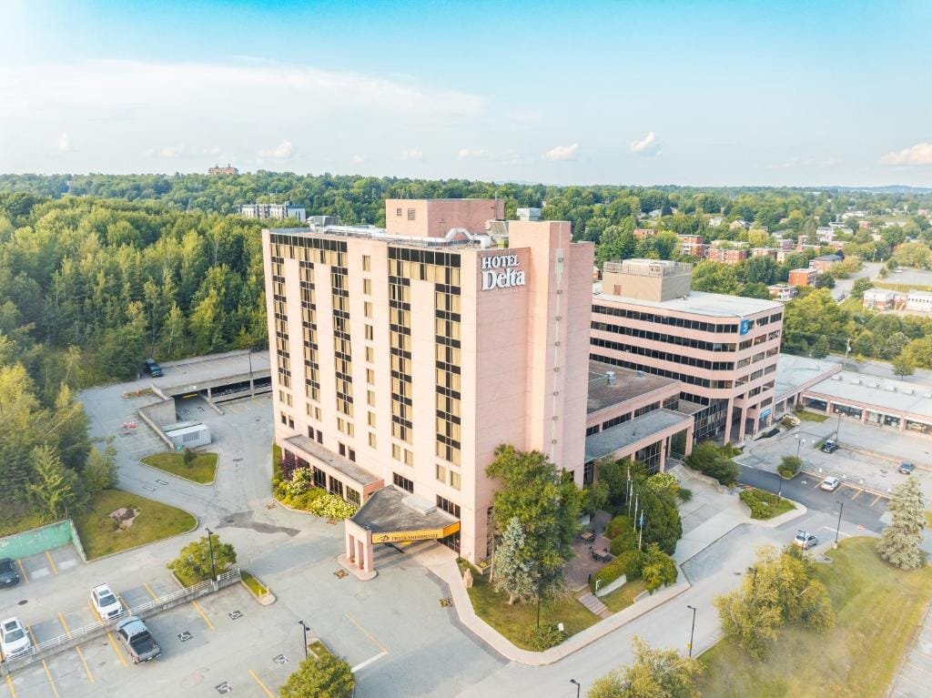 Delta Hotels by Marriott Sherbrooke Conference Centre — 2