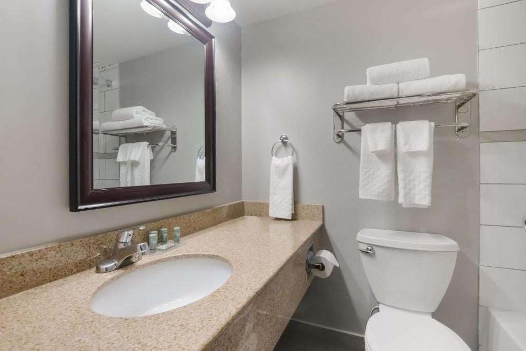 Best Western St Catharines Hotel & Conference Centre — 3