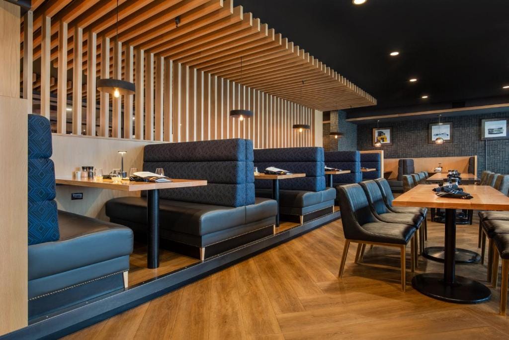 Holiday Inn Hotel & Suites St.Catharines-Niagara by IHG — 5