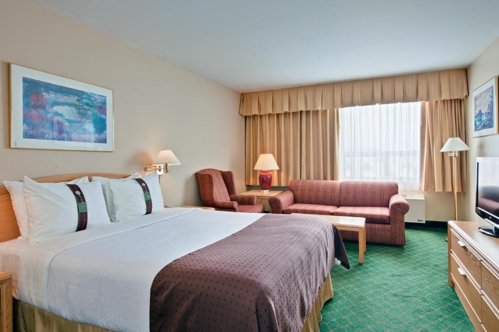 Days Inn by Wyndham Stephenville — 5