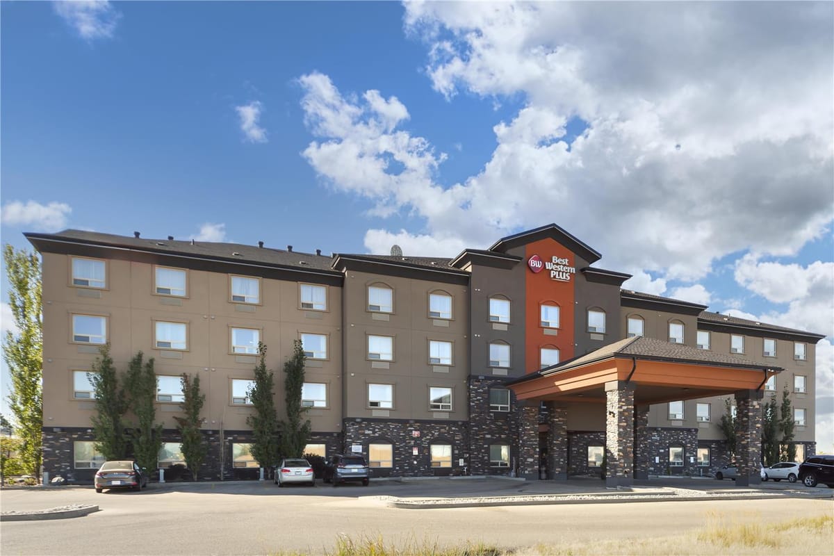Best Western Plus Sherwood Park — 3