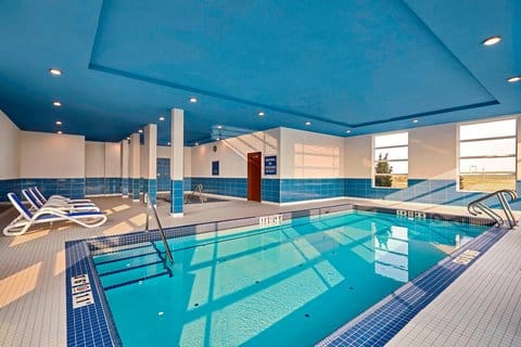 Four Points by Sheraton Sherwood Park — 2
