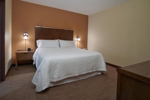 Four Points by Sheraton Sherwood Park — 5