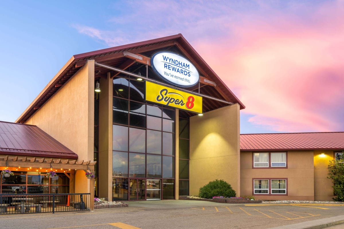 Super 8 by Wyndham Sherwood Park/Edmonton Area — 3
