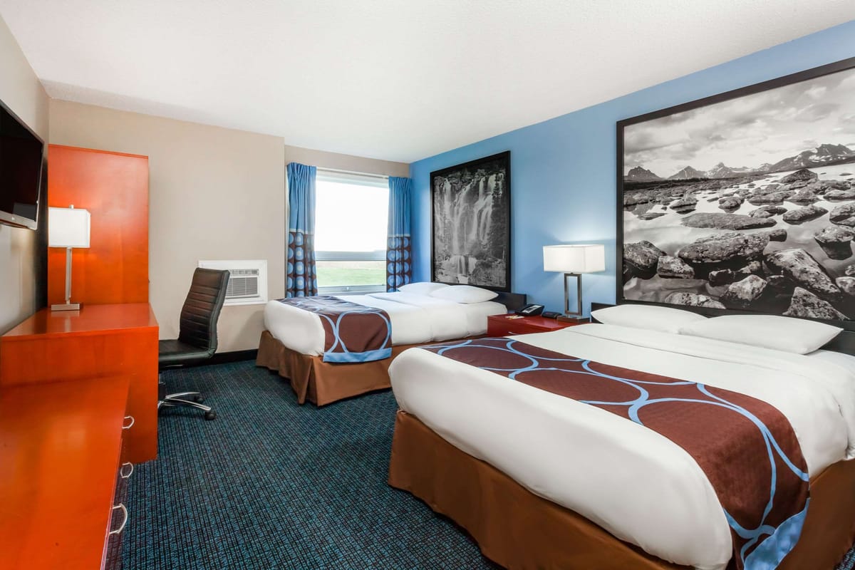 Super 8 by Wyndham Sherwood Park/Edmonton Area — 5