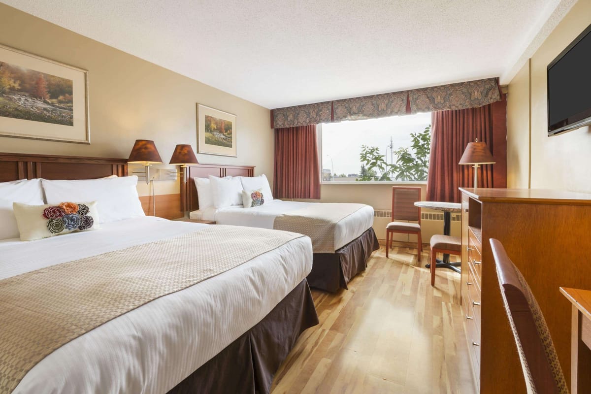 Travelodge by Wyndham Edmonton East — 3