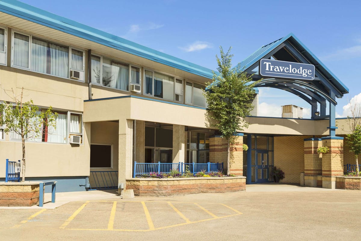 Travelodge by Wyndham Edmonton East — 4