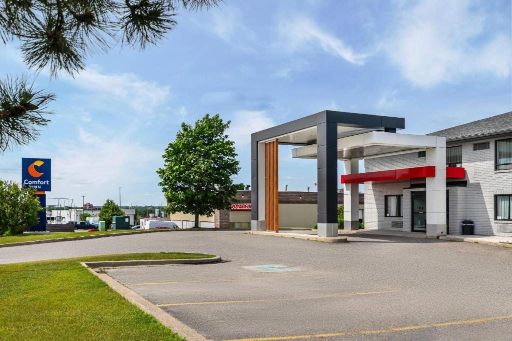 Comfort Inn Sudbury East — 1