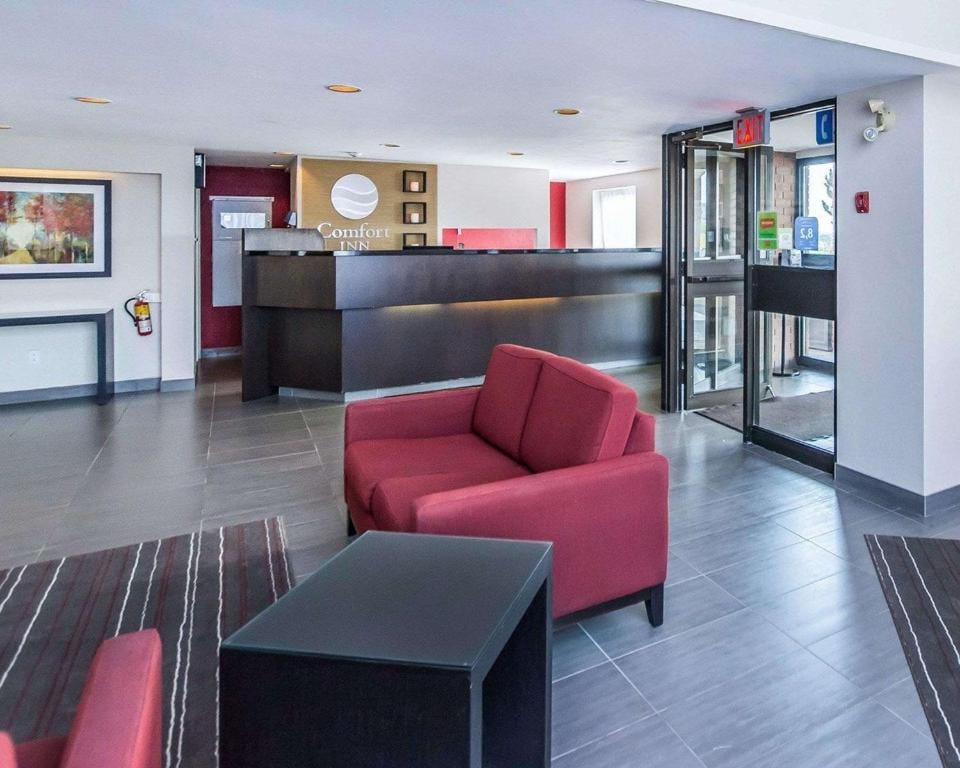 Comfort Inn Sudbury East — 3