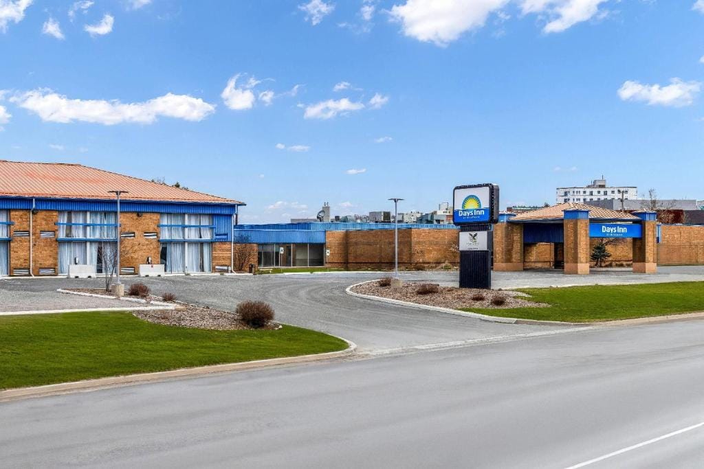 Days Inn by Wyndham Sudbury & Conference Centre — 1