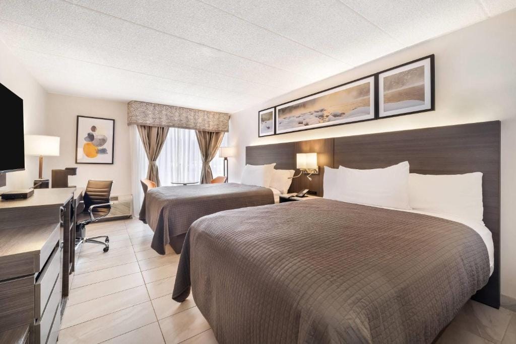 Days Inn by Wyndham Sudbury & Conference Centre — 2