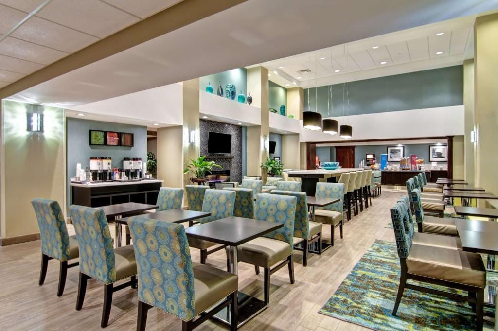 Hampton Inn Sudbury, Ontario — 5