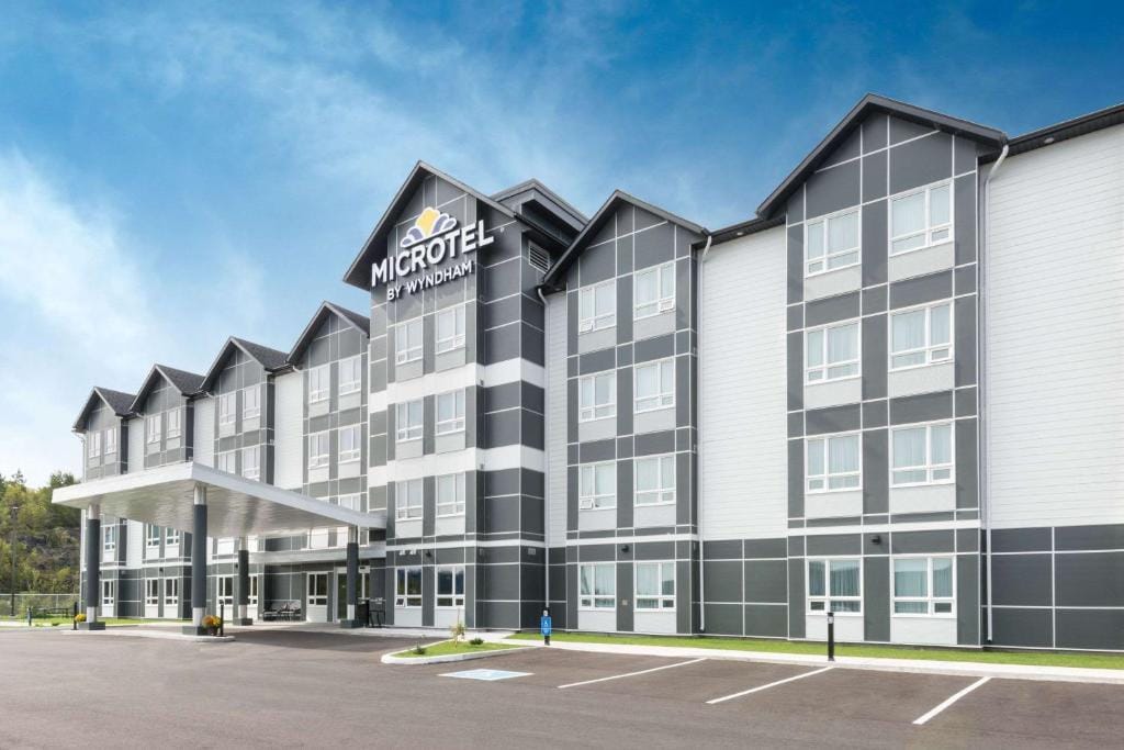 Microtel Inn & Suites by Wyndham Sudbury — 1