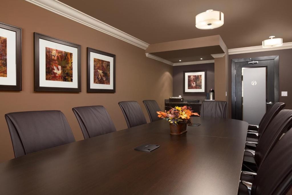 Ramada by Wyndham Surrey/Langley — 5