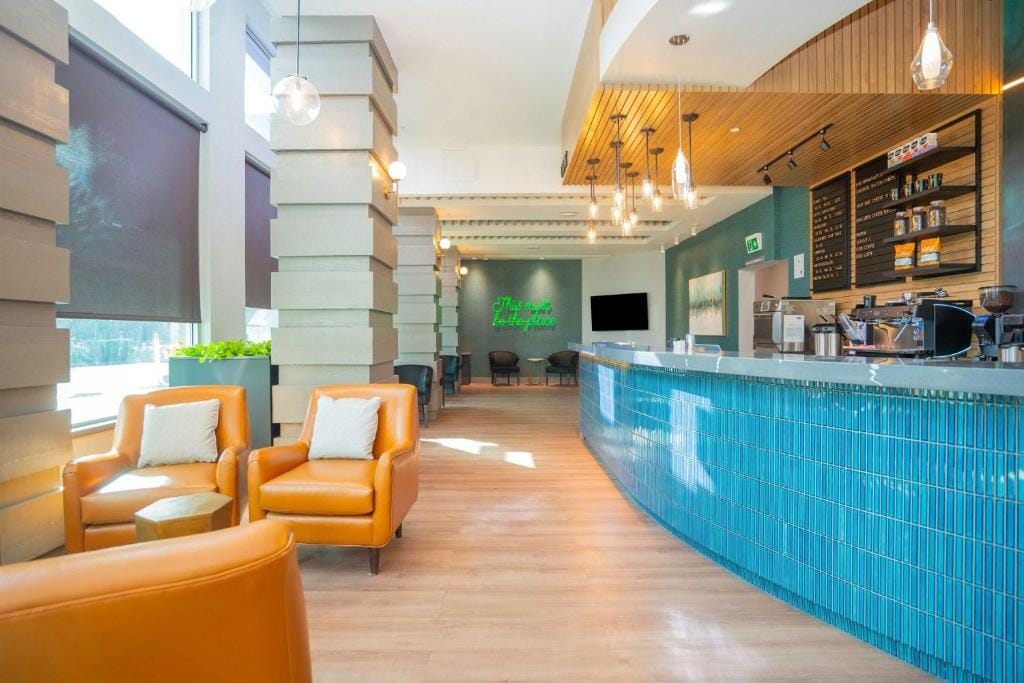Sandman Signature Surrey-Guildford Suites — 4